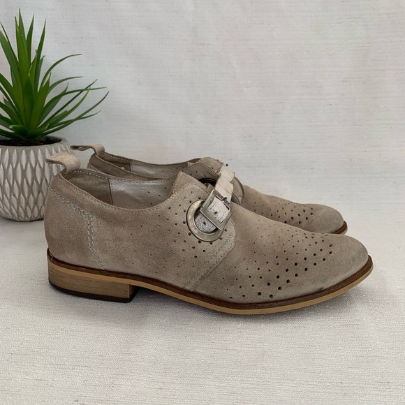 Dkode Light Gray Perforated Suede Leather Buckle Ankle Booties Womans EU37 6.5US - Picture 5 of 13